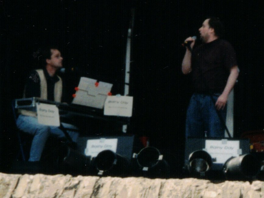 Rainy Day live 2002